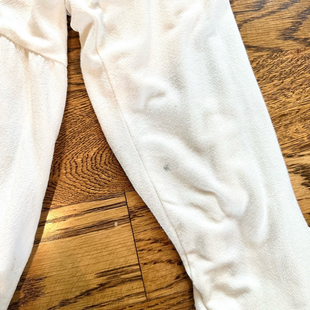Anthro! Elegant White Button-Up Women's Top - Picture 5 of 5